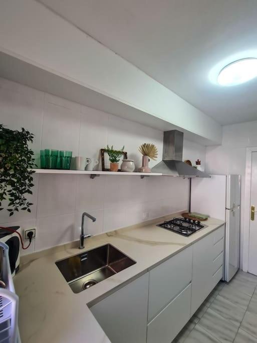 Nice Beachside 2-Bd Apt Near Barcelona Cunit Extérieur photo