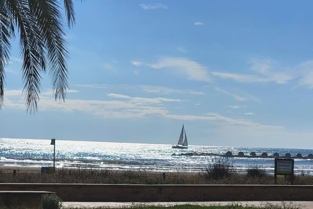 Nice Beachside 2-Bd Apt Near Barcelona Cunit Extérieur photo